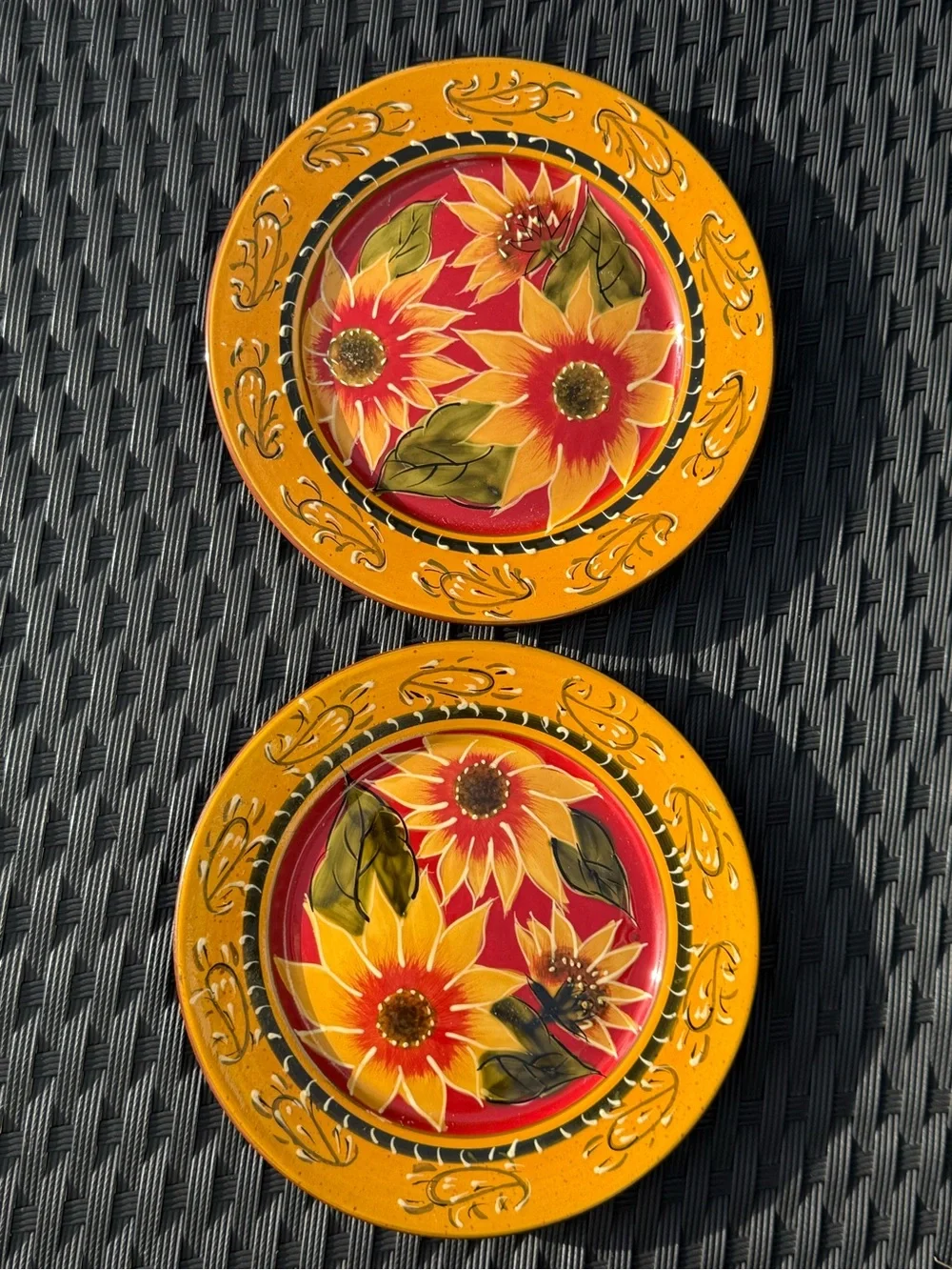 New Pier 1 Hand-Painted Sunflower 8” desert salad Plates - Yellow, Red, Green
